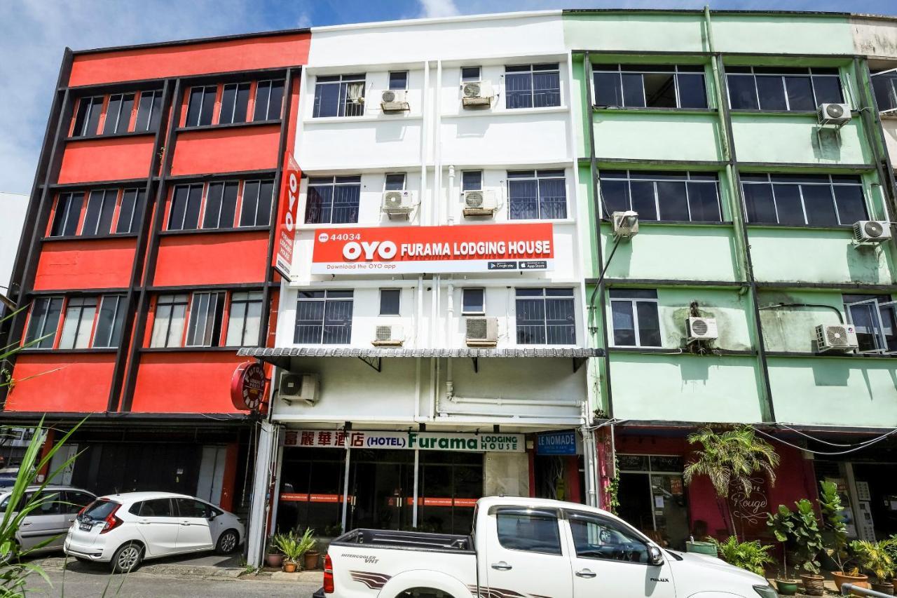 Oyo 44034 Furama Lodging House Kuching Exteriér fotografie