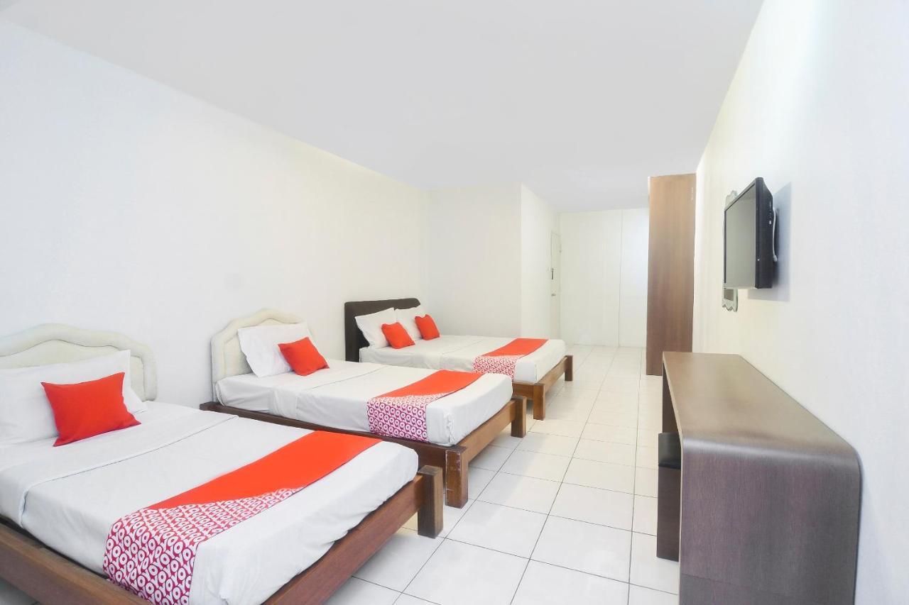 Oyo 44034 Furama Lodging House Kuching Exteriér fotografie