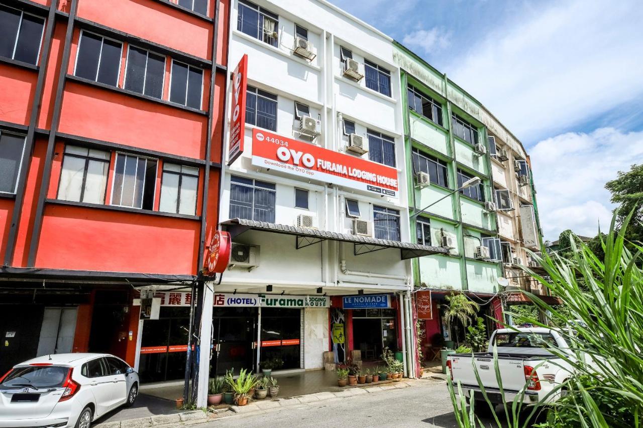 Oyo 44034 Furama Lodging House Kuching Exteriér fotografie