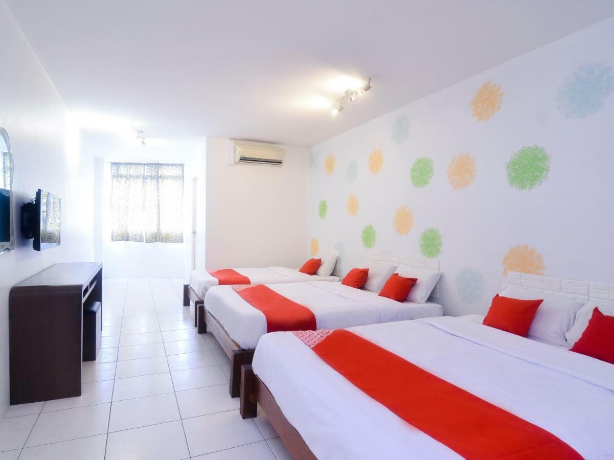 Oyo 44034 Furama Lodging House Kuching Exteriér fotografie